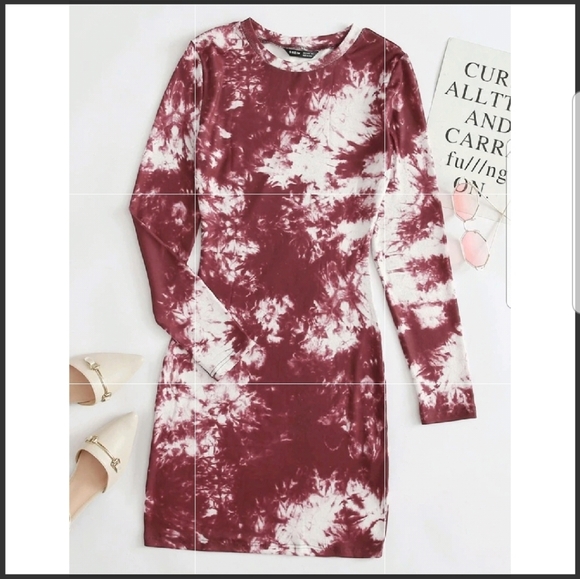 Dresses & Skirts - Tie dye red long sleeve dress